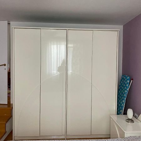 Gala Posh Apartment Соко Баня Екстериор снимка