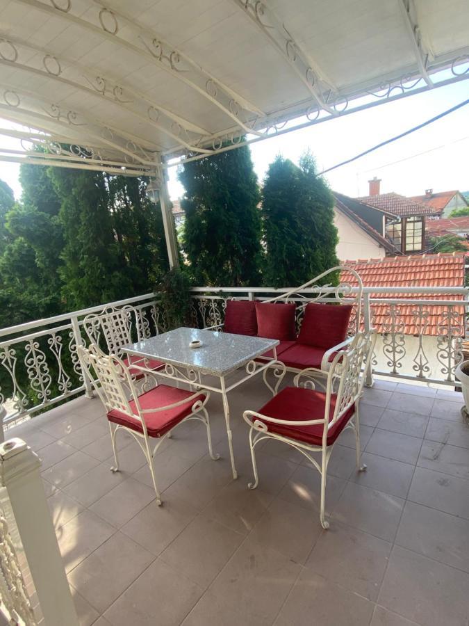 Gala Posh Apartment Соко Баня Екстериор снимка
